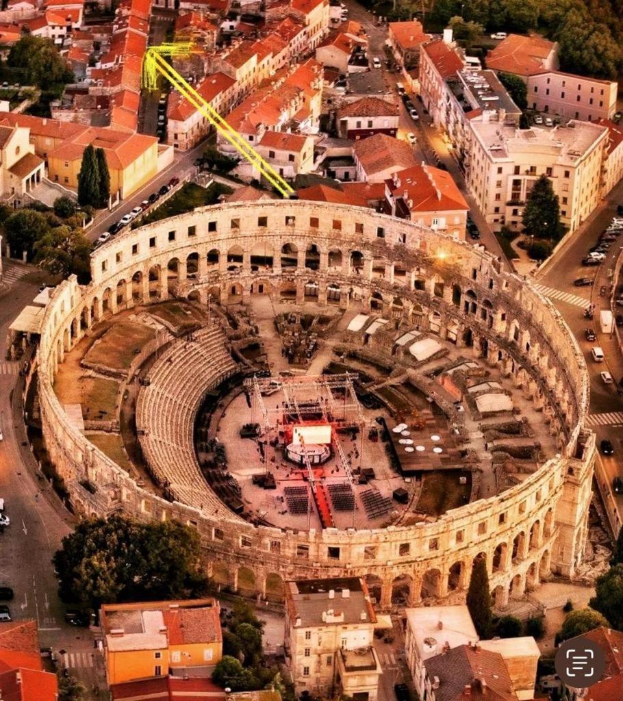 Apartamento Domus Nostrae-Pula Exterior foto